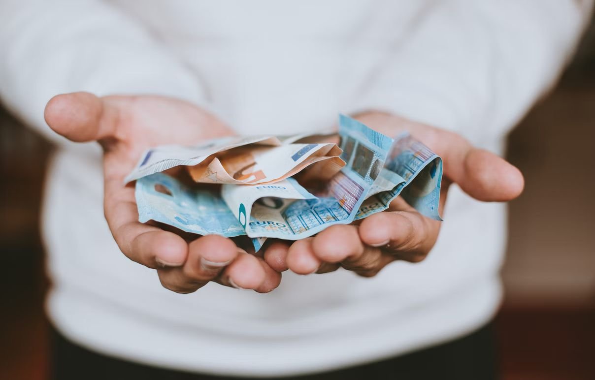 Apklausa: beveik dešimtadaliui trūksta pinigų maistui